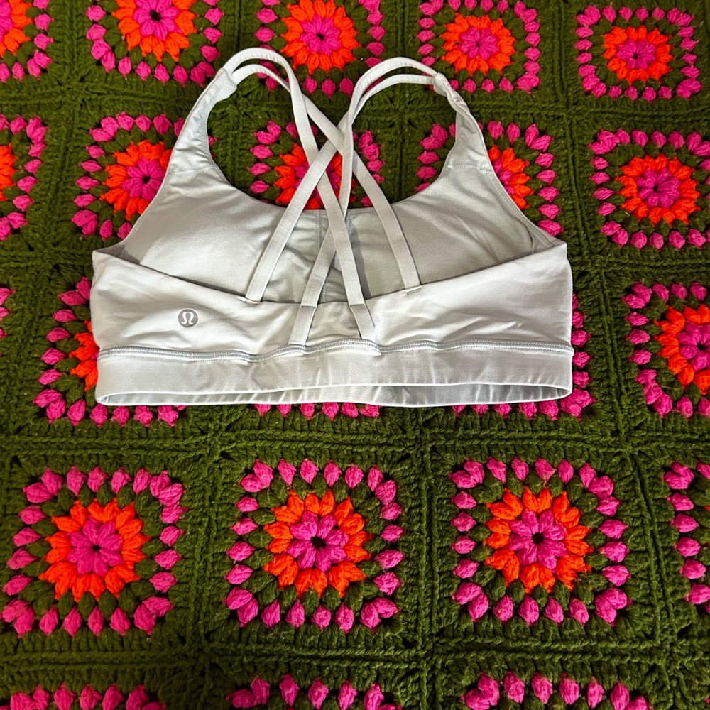 Lululemon - Picture 3 of 4